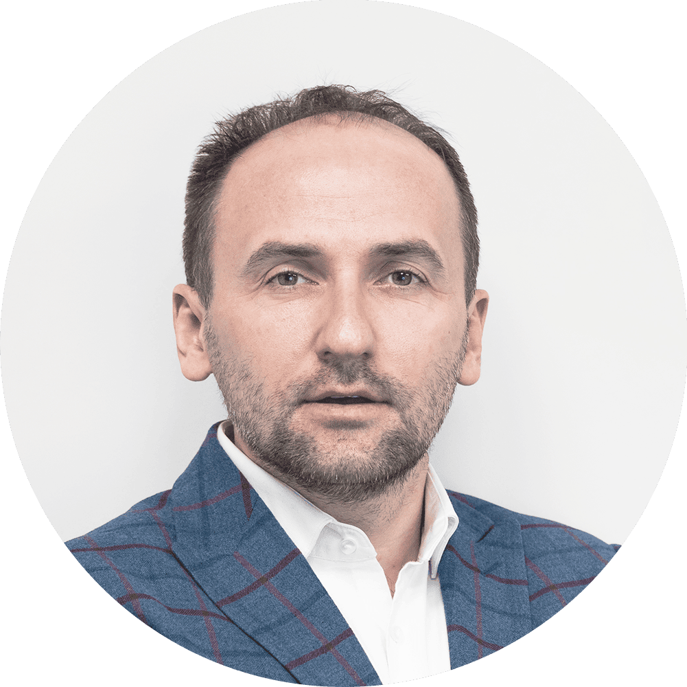 Marcin Oleszowski - Manager Luxon Street