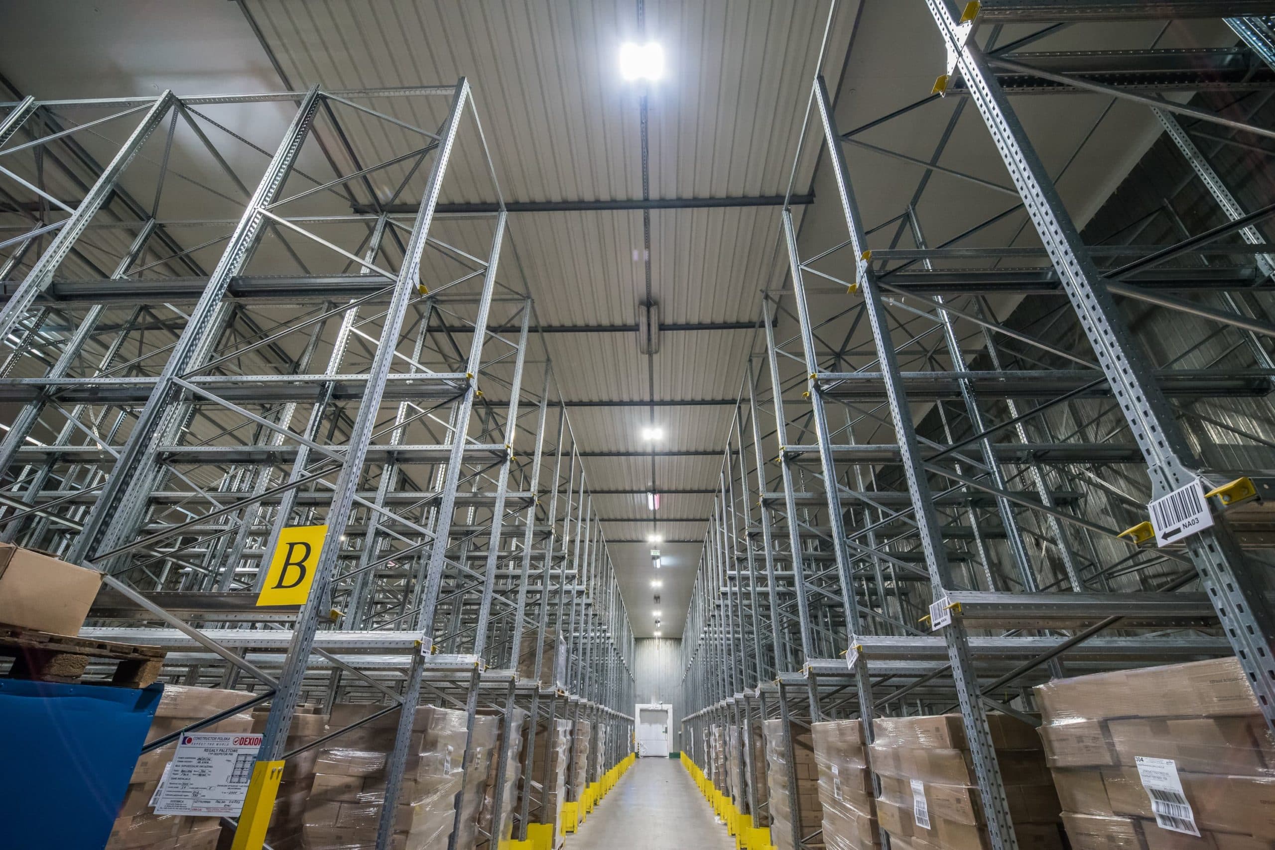 Oprawy przemysłowe Highbya w magazynie firmy Hortex - Luxon LED