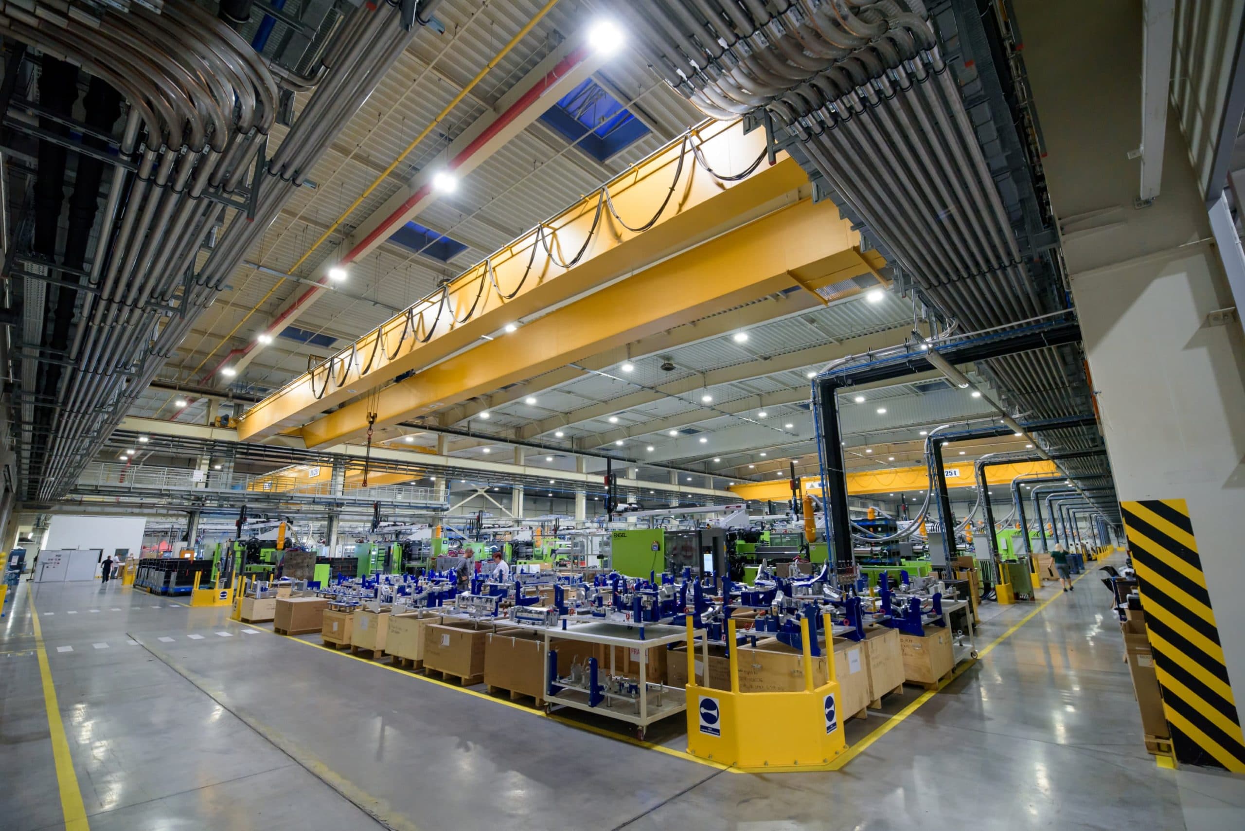 Oświetlenie przemysłowe Highbay w zakładzie firmy Industrias Alegre - Luxon LED