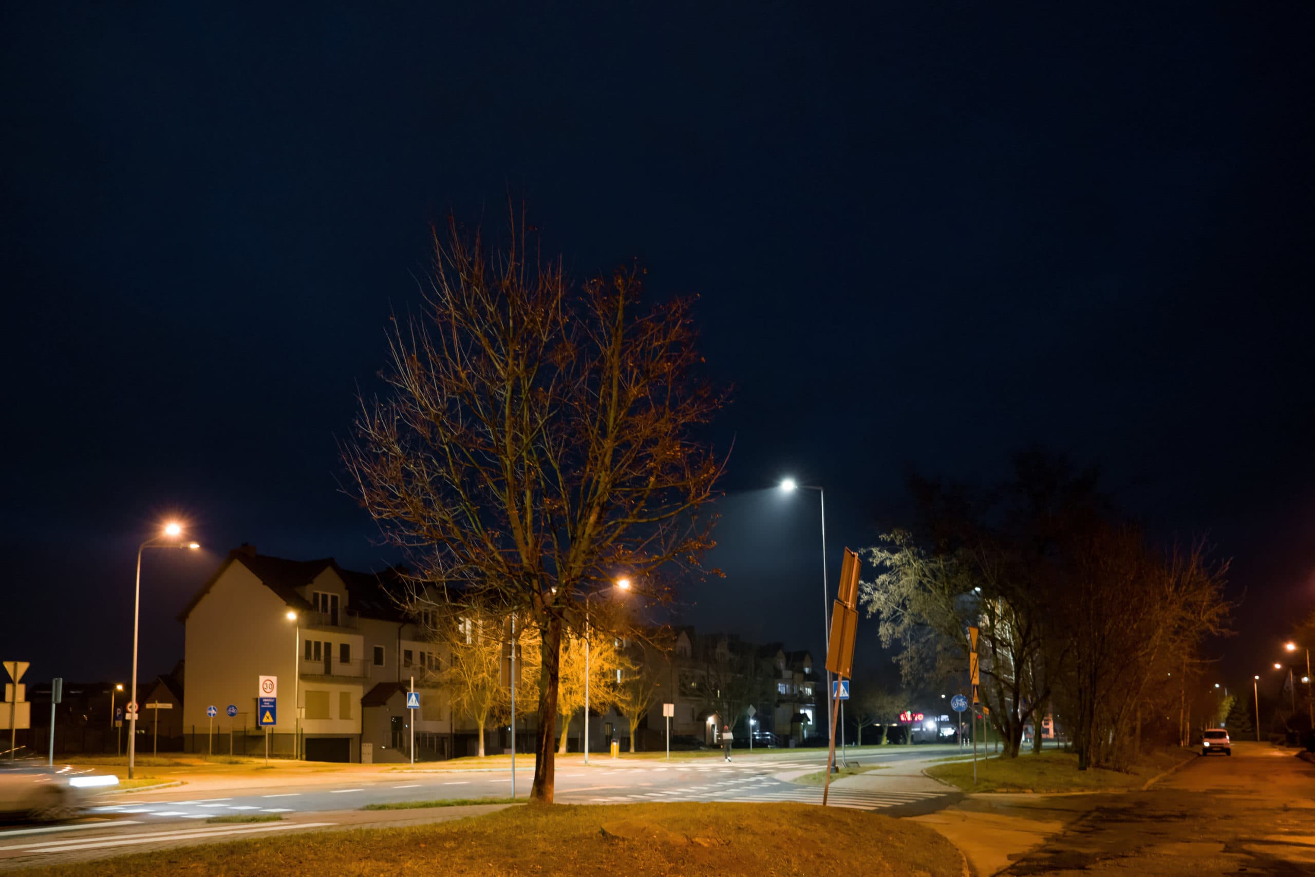 Zdjęcie opraw ulicznych Cordoba na ulicy Sudeckiej w Legnicy - Luxon LED